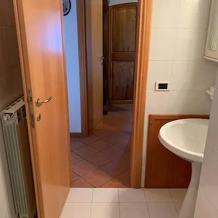Apartment Appartamento Rocca Di Mezzo Rocca di Mezzo